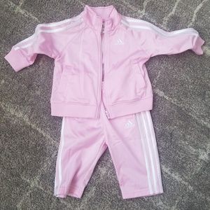 Girls adidas sweatsuit